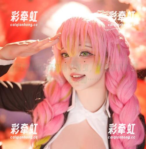 看菌烨tako在红裙中摇曳，那资源真的是迟早会上头的……