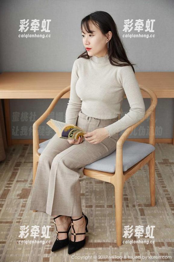 蜜桃社 - 缇娜美Tinami这组学妹写真，让我怀疑学妹的上课记录都在哪儿伪造的！