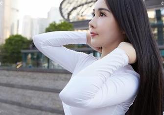 蜜桃社 – 细节到位的全套，下载美绪的瞬间，你会识到隐藏的小情愫。