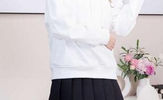 袜啵啵 – 稚予的jk制服图集：连我都想穿了，真心不想错过这些花絮！