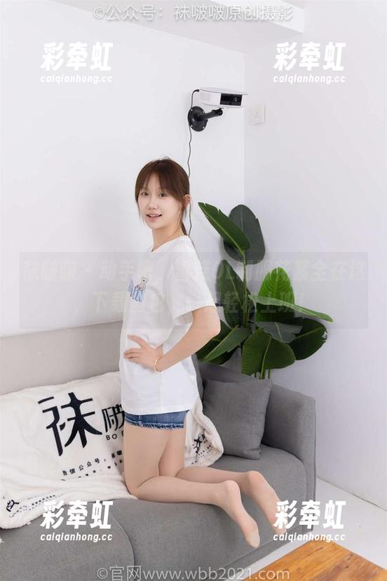 袜啵啵 - 动手吧，雪糕OL制服花絮全在这，下载图包，一起轻松上班！