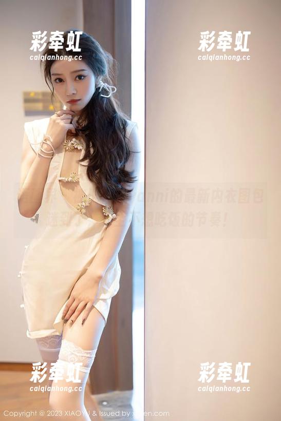 语画界-王馨瑶yanni 语画界 - 被王馨瑶yanni的最新内衣图包迷到了,完全不想吃饭的节奏!