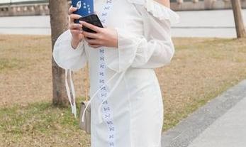 魔镜街拍 – 楼楼穿白色连衣裙合集：下载后愉快地想象自己也是个白衣天使！