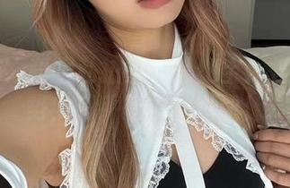 微密圈 – 和服私拍里的黑饱宝：怪异的姿势，超乎想象的尴尬！