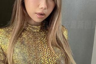 微密圈 – 我们在黑饱宝的内衣最新图库里找乐子，谁能拒绝？